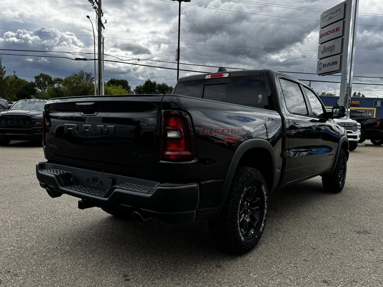 2025 Ram 1500 Rebel X Crew Cab 4x4 | Hurricane Twin Turbo | Leather | NAV | Heated Seats | harmon kardon Redwater AB