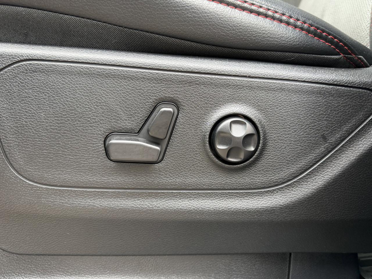 2025 Ram 1500 Rebel X Crew Cab 4x4 | Leather | Pano SunRoof | Level 2 Equip Pkg | Box Liner | Heated Seats | Nav Redwater AB