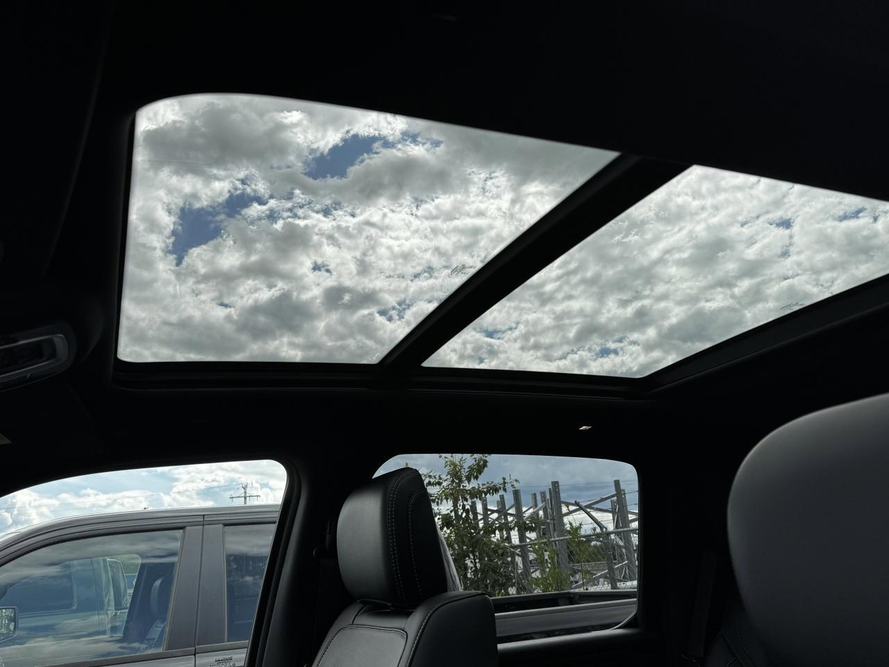 2025 Ram 1500 Sport Night Edition Crew Cab 4x4 | 3L Hurricane | Leather | Heated Vented Seats | NAV | Pano Sunroof Redwater AB