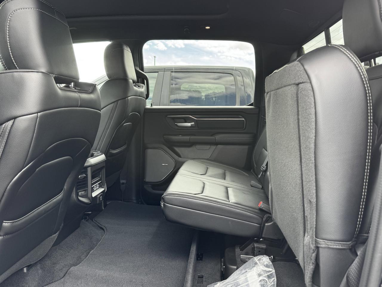 2025 Ram 1500 Sport Night Edition Crew Cab 4x4 | 3L Hurricane | Leather | Heated Vented Seats | NAV | Pano Sunroof Redwater AB