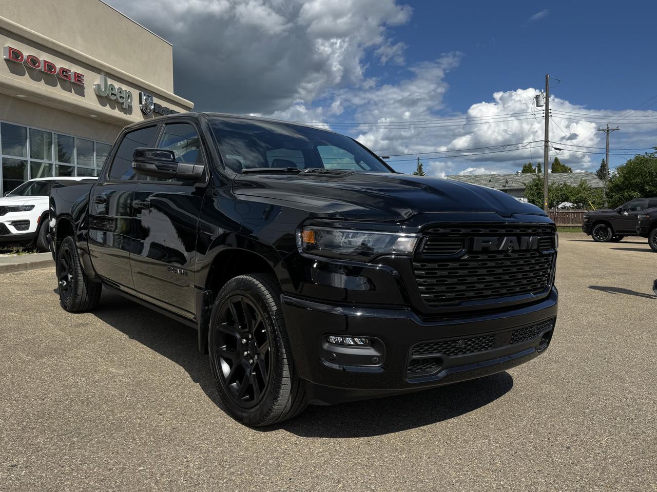 2025 Ram 1500 Sport Night Edition Crew Cab 4x4 | 3L Hurricane | Leather | Heated Vented Seats | NAV | Pano Sunroof Redwater AB