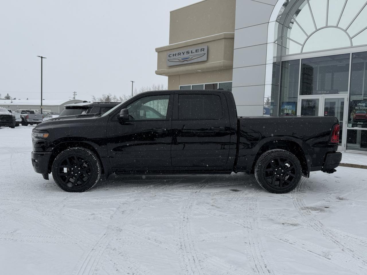 2025 Ram 1500 Sport Night Edition Crew Cab 4x4 | 3L Hurricane | Leather | Heated Vented Seats | Pano Sunroof | NAV