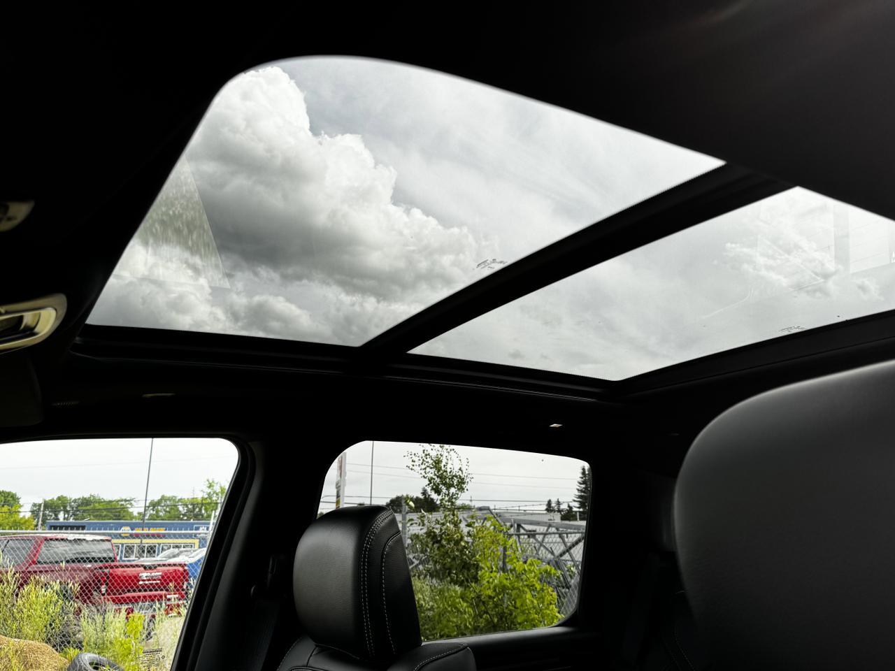 2025 Ram 1500 Sport Night Edition Crew Cab 4x4 | 3L Hurricane | Pano Sunroof | Leather | Heated Vented Seats | NAV Redwater AB