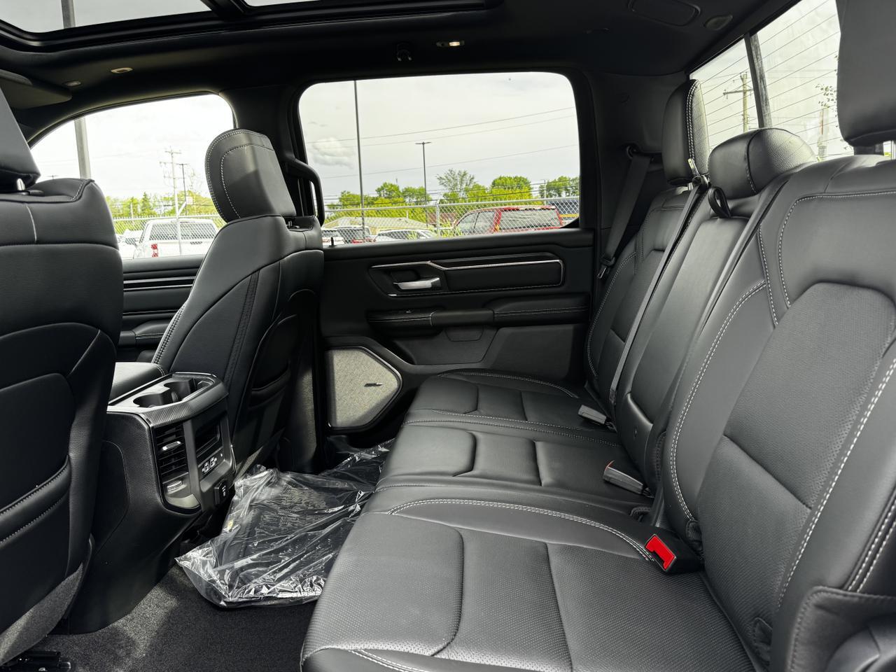 2025 Ram 1500 Sport Night Edition Crew Cab 4x4 | 3L Hurricane | Pano Sunroof | Leather | Heated Vented Seats | NAV Redwater AB