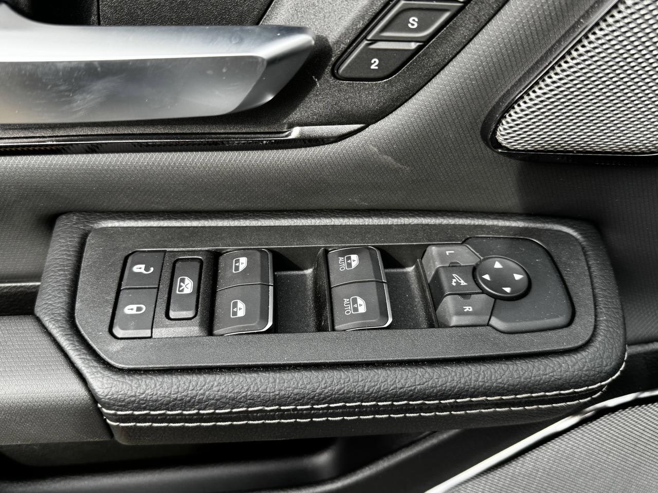 2025 Ram 1500 Sport Night Edition Crew Cab 4x4 | 3L Hurricane | Pano Sunroof | Leather | Heated Vented Seats | NAV Redwater AB