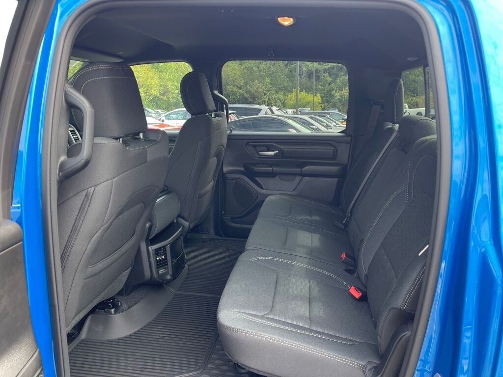 2025 Ram 1500 TRADESMAN CREW CAB 4X4 5&#39;7 BOX Orange MA