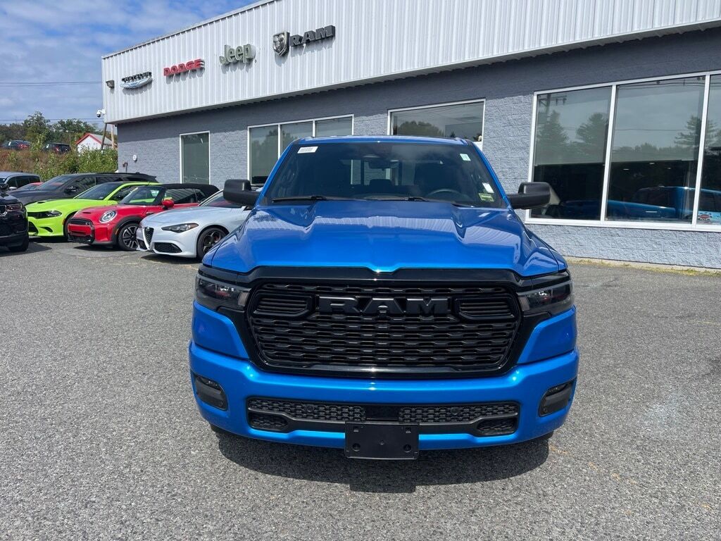 2025 Ram 1500 TRADESMAN CREW CAB 4X4 5&#39;7 BOX Orange MA