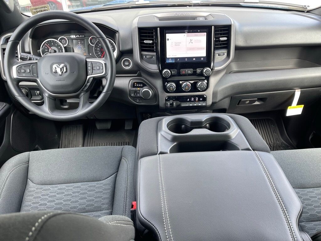 2025 Ram 1500 TRADESMAN CREW CAB 4X4 5&#39;7 BOX Orange MA