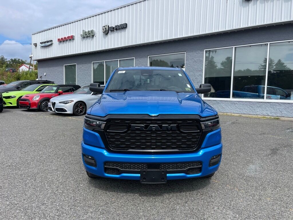 2025 Ram 1500 TRADESMAN CREW CAB 4X4 5&#39;7 BOX Orange MA