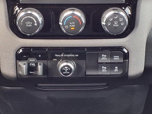 2025 Ram 1500 Tradesman  TX