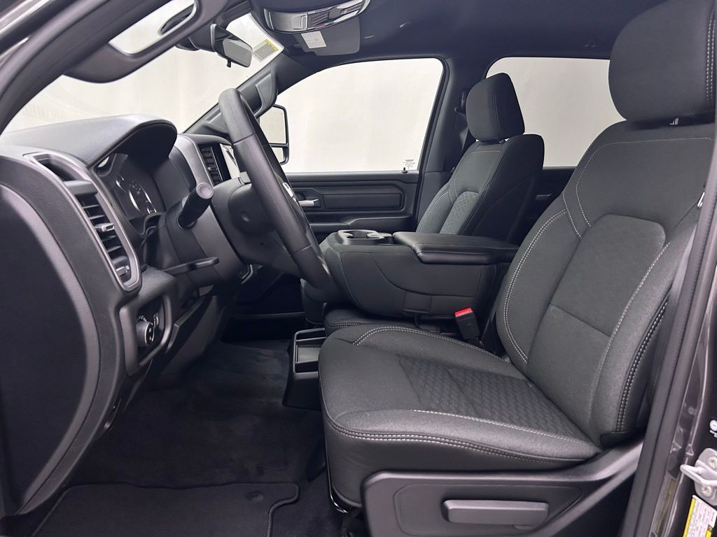 2025 Ram 1500 Tradesman Crew Cab 5&apos;7&quot; Box Portland OR