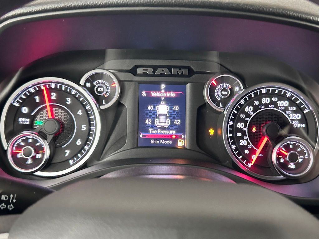 2025 Ram 1500 Tradesman Crew Cab 5&apos;7&quot; Box Portland OR