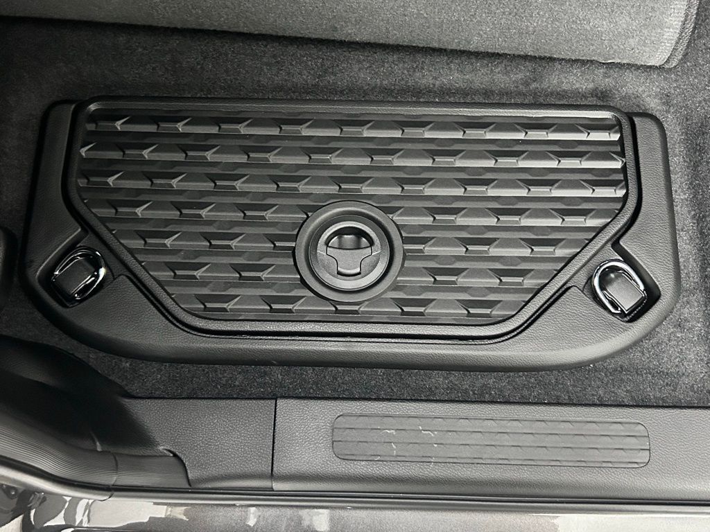 2025 Ram 1500 Tradesman Crew Cab 5&apos;7&quot; Box Portland OR