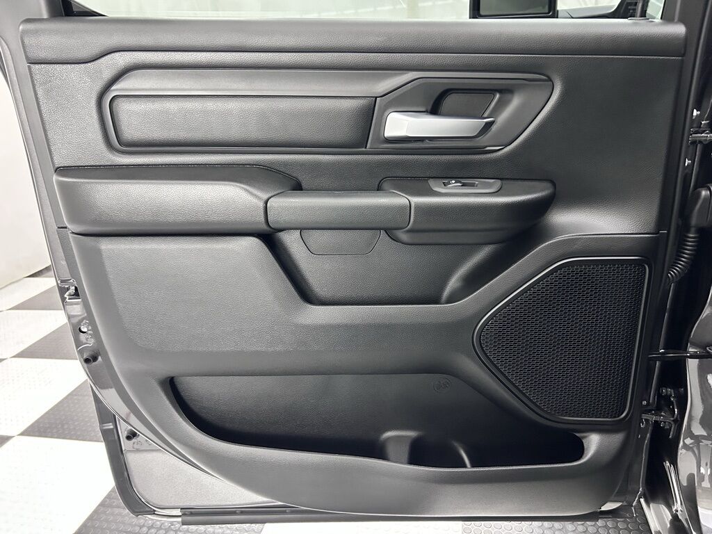 2025 Ram 1500 Tradesman Crew Cab 5&apos;7&quot; Box Portland OR