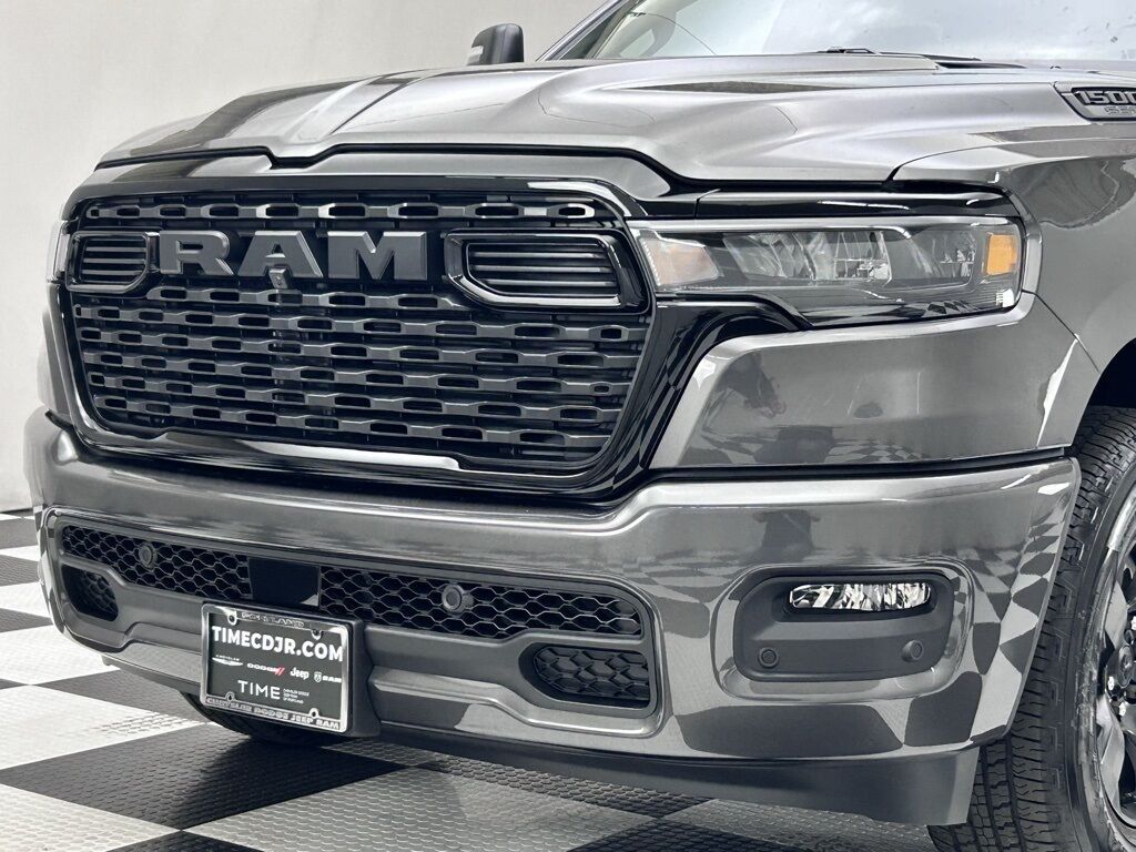 2025 Ram 1500 Tradesman Crew Cab 5&apos;7&quot; Box Portland OR