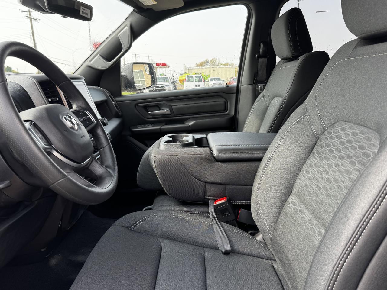 2025 Ram 1500 Tradesman Night Edition Crew Cab 4x4 | 3L Hurricane | Cloth Bench Redwater AB