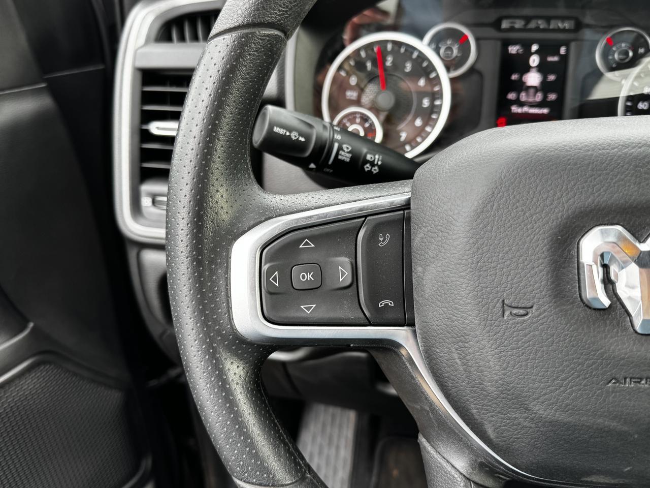 2025 Ram 1500 Tradesman Night Edition Crew Cab 4x4 | 3L Hurricane | Cloth Bench Seat | Start Stop Redwater AB