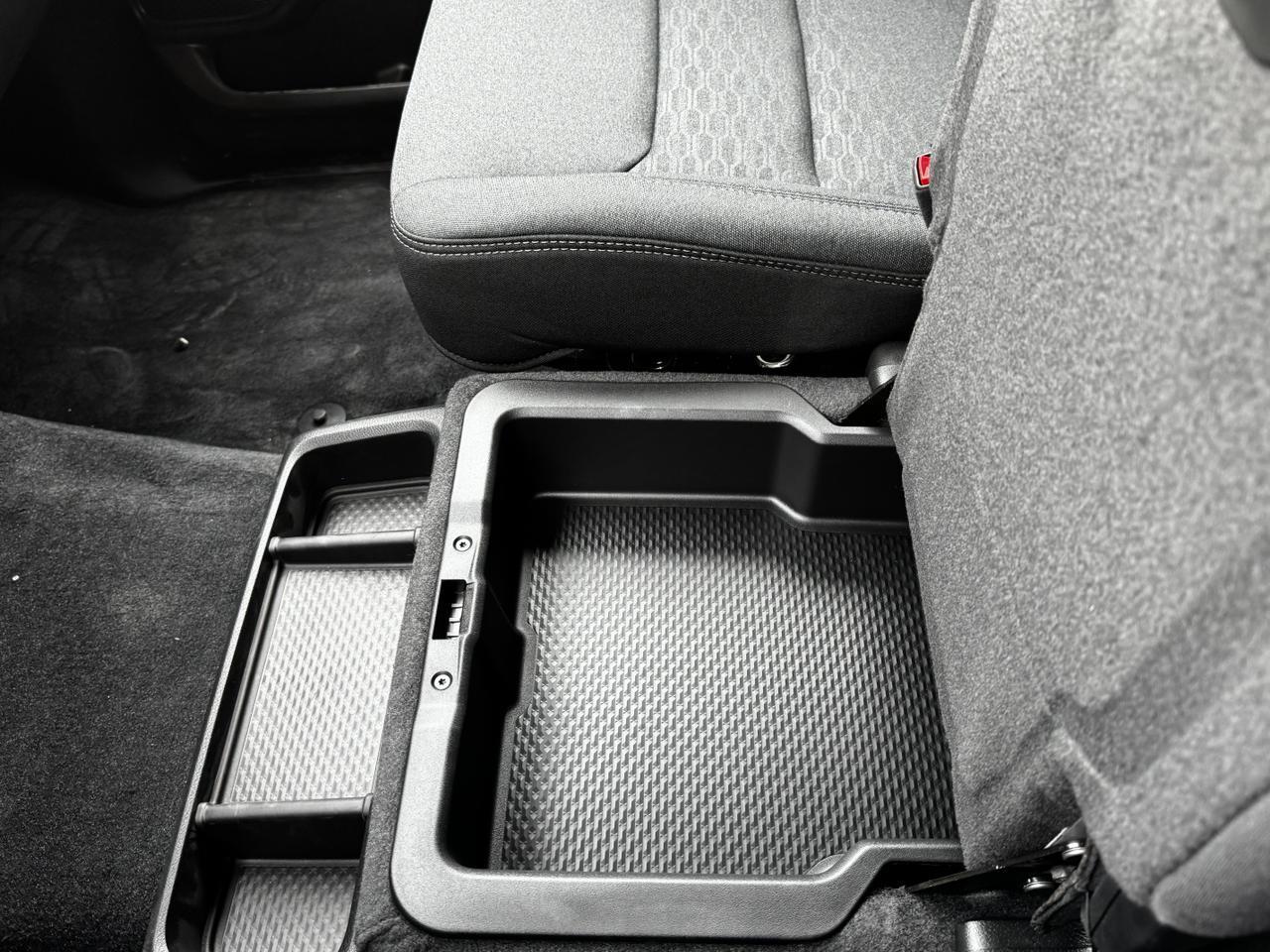 2025 Ram 1500 Tradesman Night Edition Crew Cab 4x4 | 3L Hurricane | Cloth Bench Seat | Start Stop Redwater AB