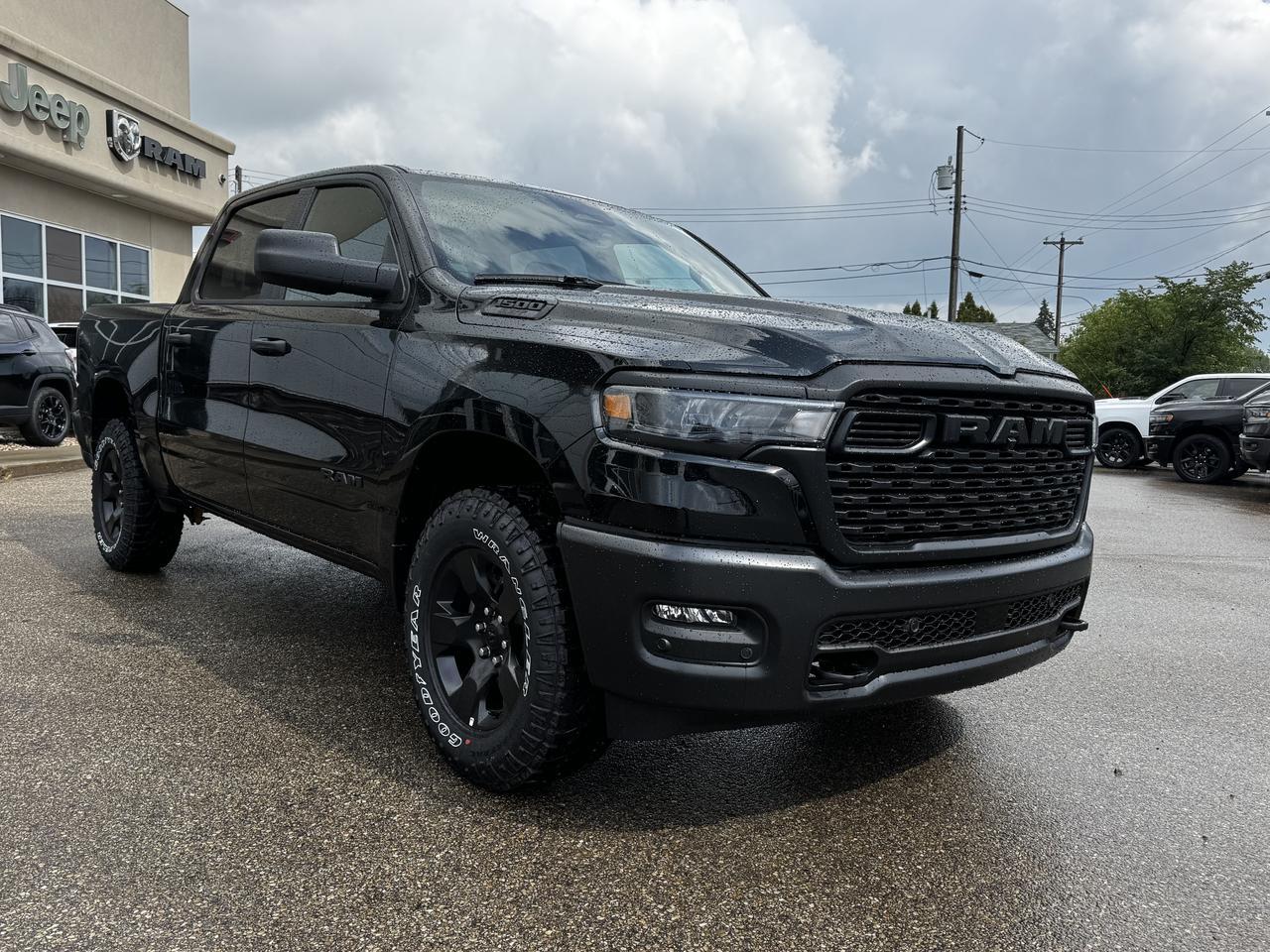 2025 Ram 1500 Warlock Crew Cab 4x4 | Low KMs | 3L Hurricane I  124L Fuel Tank I OFFROAD Package Redwater AB