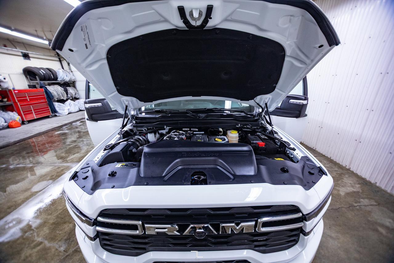 2025 Ram 2500 4x4 Crew Cab Big Horn Sport Longbox Diesel Nav Red Deer AB
