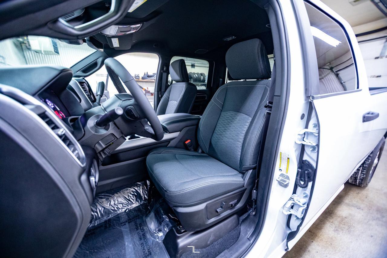 2025 Ram 2500 4x4 Crew Cab Big Horn Sport Longbox Diesel Nav Red Deer AB