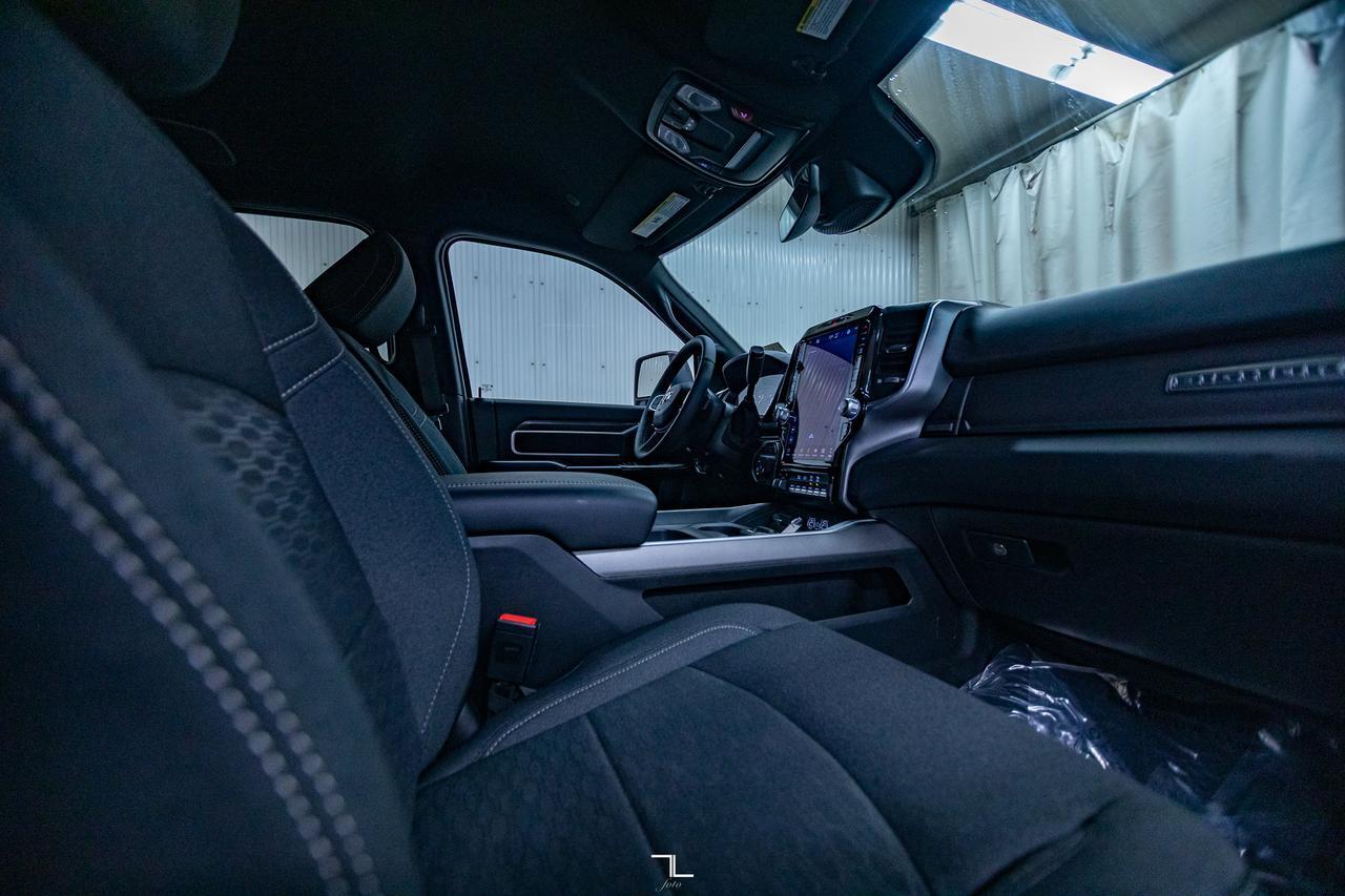 2025 Ram 2500 4x4 Crew Cab Big Horn Sport Longbox Diesel Nav Red Deer AB