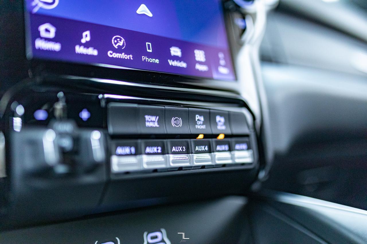 2025 Ram 2500 4x4 Crew Cab Big Horn Sport Longbox Diesel Nav Red Deer AB