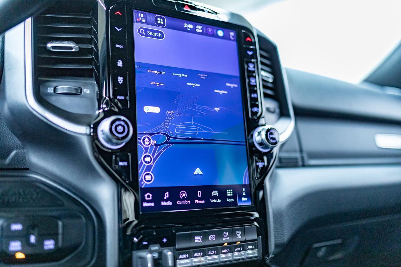 2025 Ram 2500 4x4 Crew Cab Big Horn Sport Longbox Diesel Nav Red Deer AB