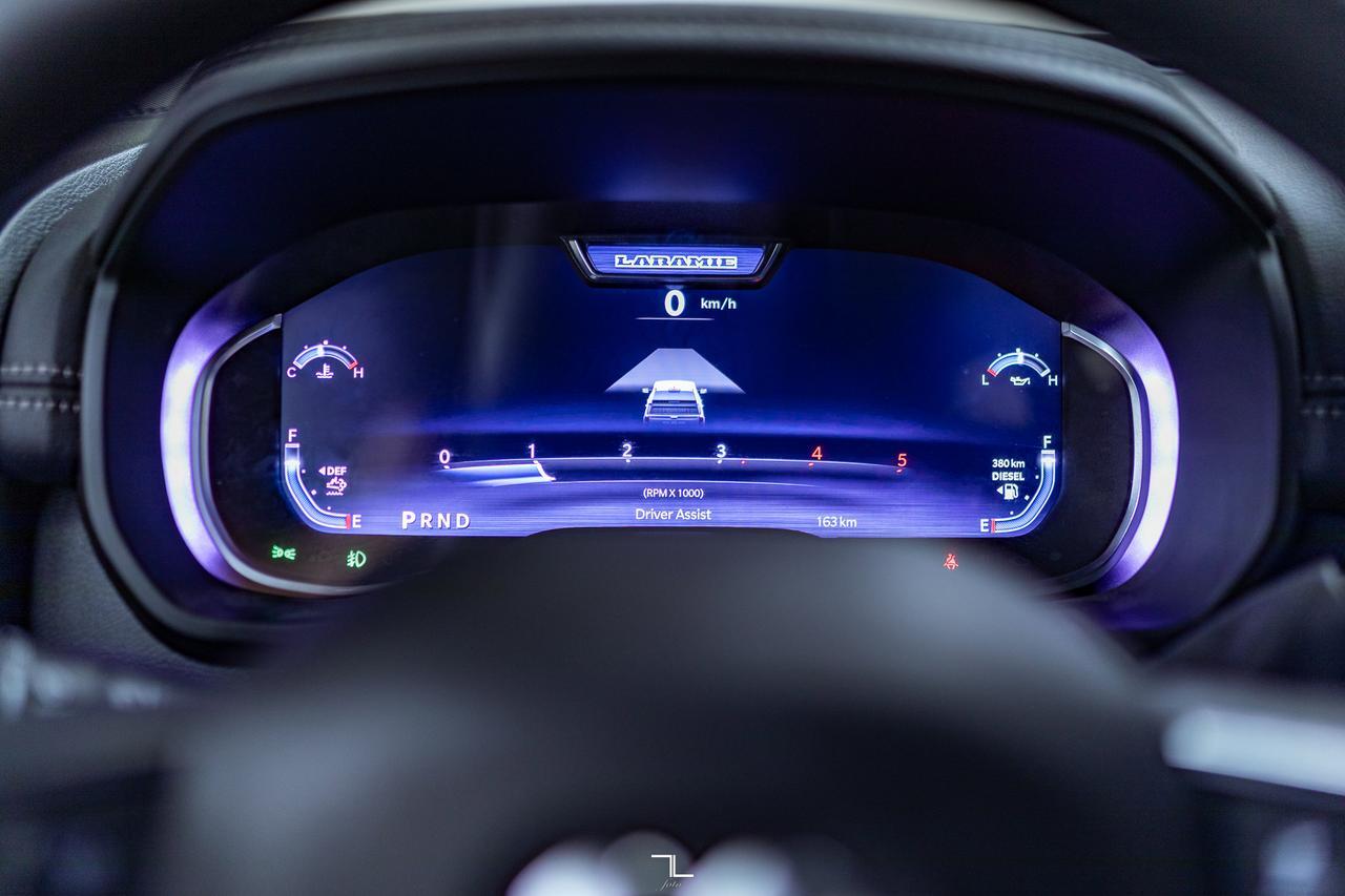 2025 Ram 2500 4x4 Crew Cab Laramie Diesel Leather Nav BCam Red Deer AB