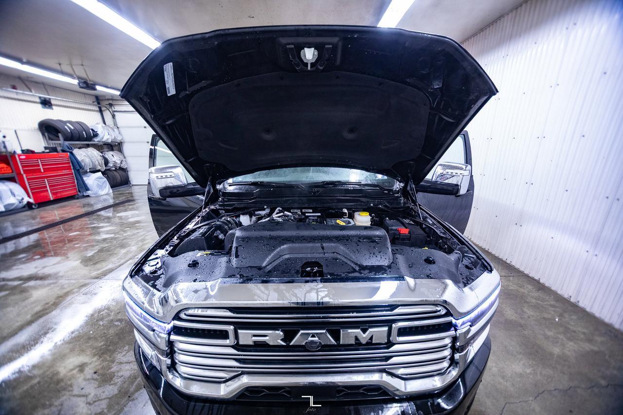 2025 Ram 2500 4x4 Crew Cab Laramie Diesel Leather Nav BCam Red Deer AB