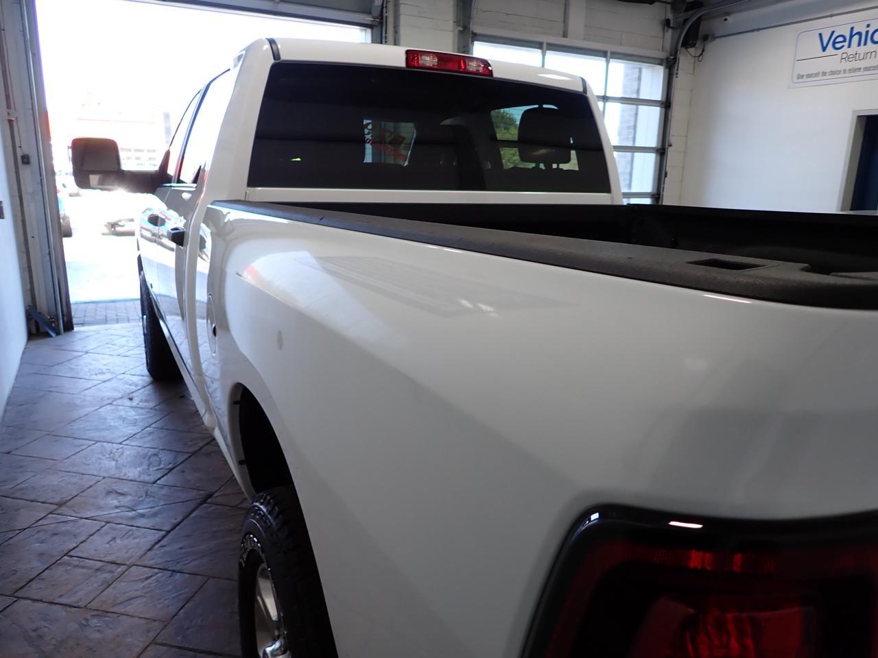 2025 Ram 2500 Big Horn 4WD CREW CAB NAVI 6'4" BOX Listowel ON