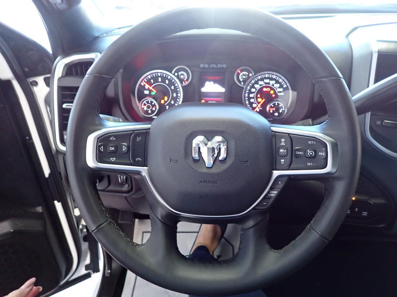 2025 Ram 2500 Big Horn 4WD CREW CAB NAVI 6'4" BOX Listowel ON