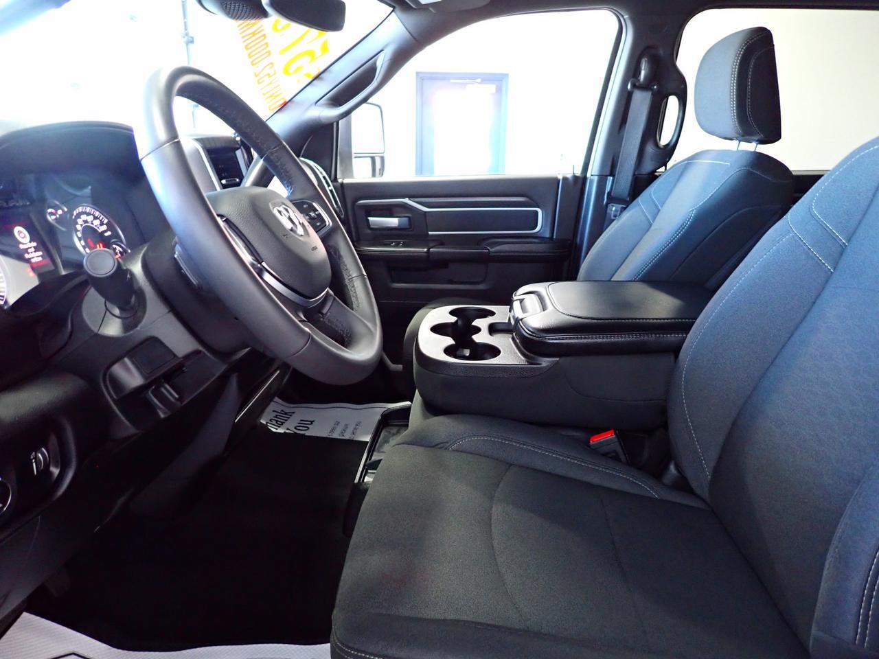 2025 Ram 2500 Big Horn 4WD CREW CAB NAVI 6'4" BOX Listowel ON
