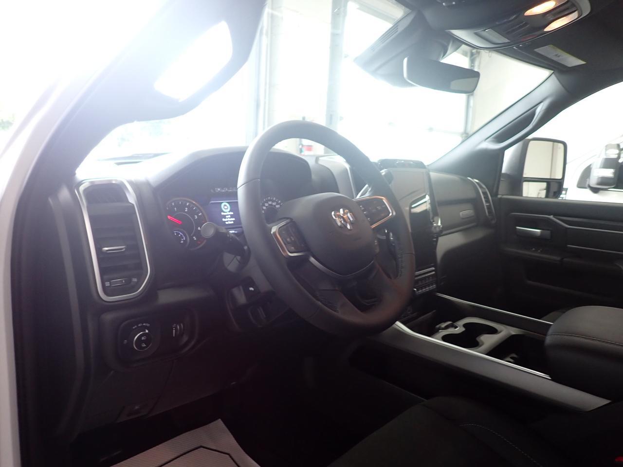 2025 Ram 2500 Big Horn 4WD *HIGH OUTPUT DIESEL* CREW CAB NAVI  6'4" BOX Listowel ON