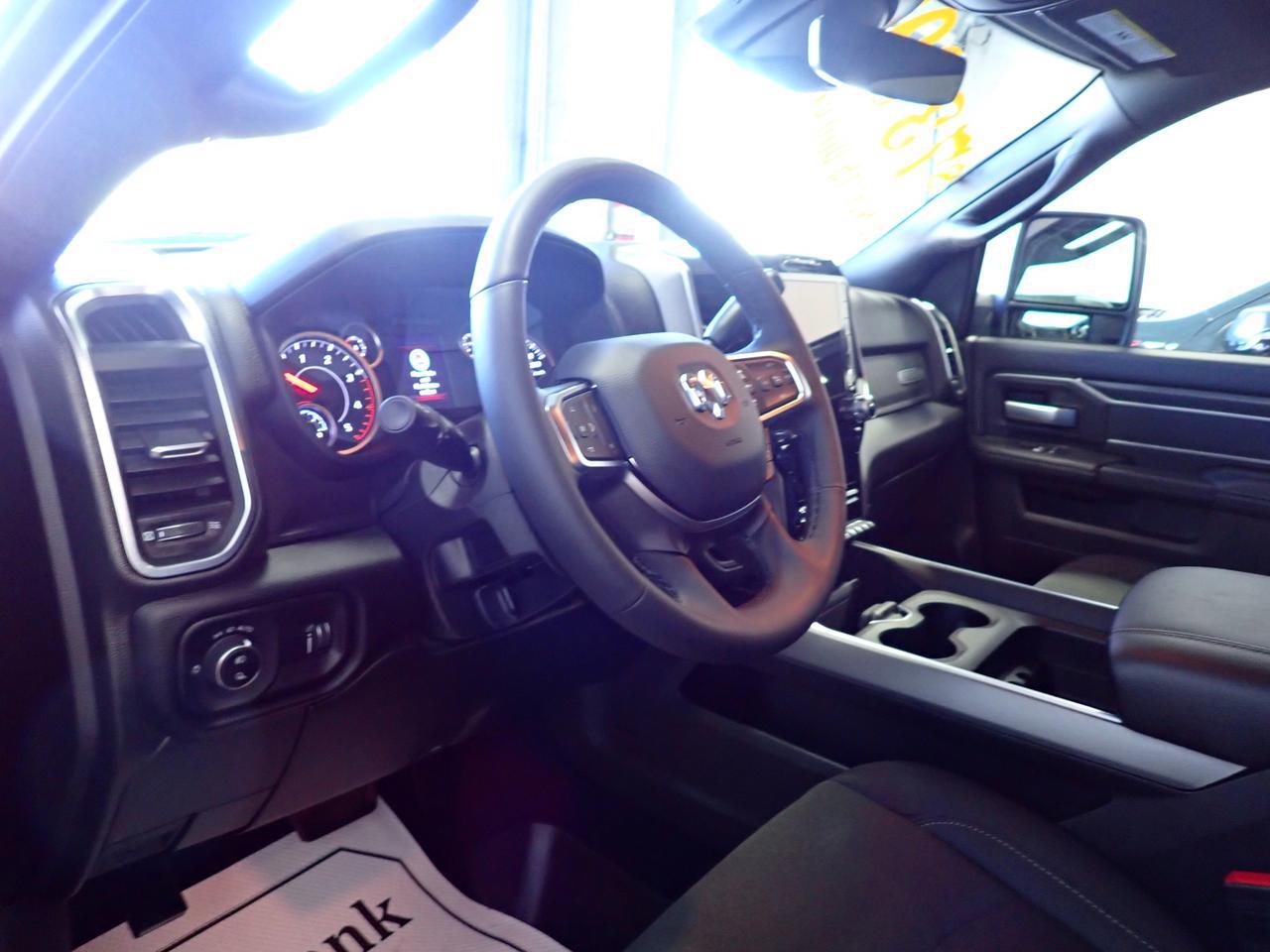 2025 Ram 2500 Big Horn 4WD NAVI *DIESEL* CREW CAB 6'4" BOX Listowel ON