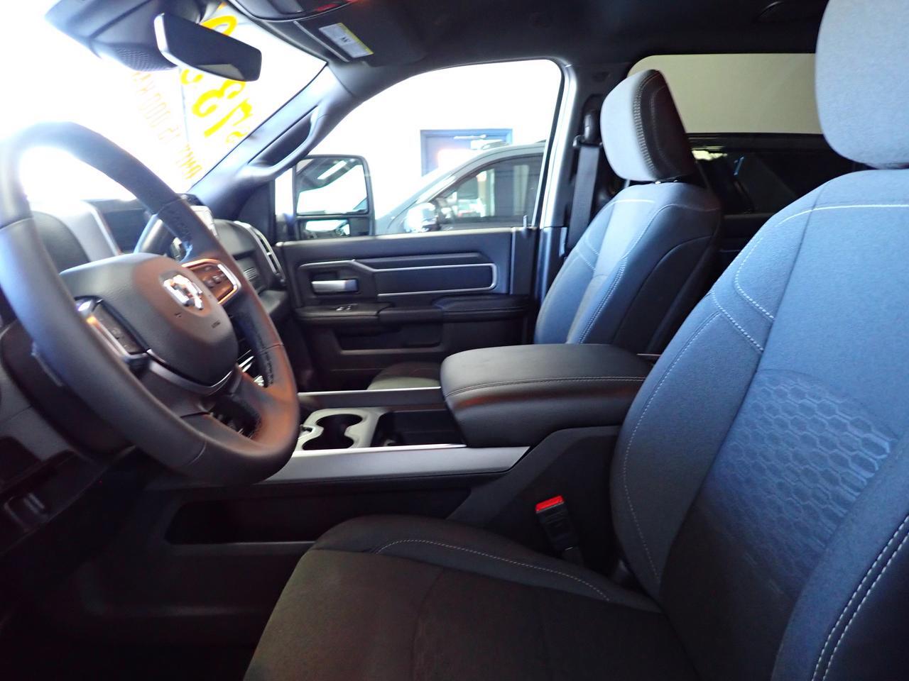 2025 Ram 2500 Big Horn 4WD NAVI *DIESEL* CREW CAB 6'4" BOX Listowel ON