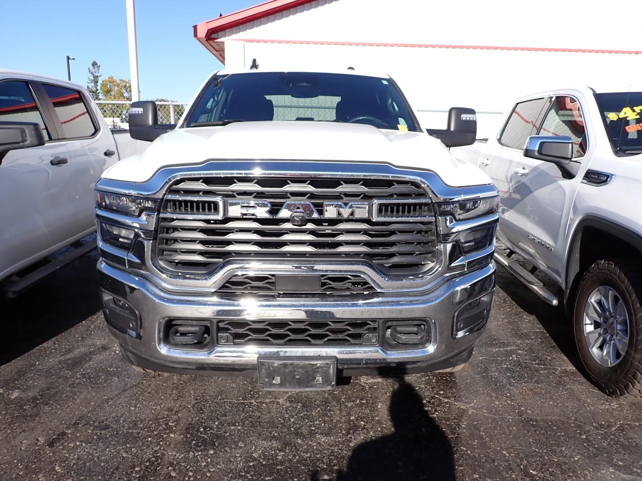 2025 Ram 2500 Big Horn 4X4 CREW CAB 6'4" BOX Listowel ON