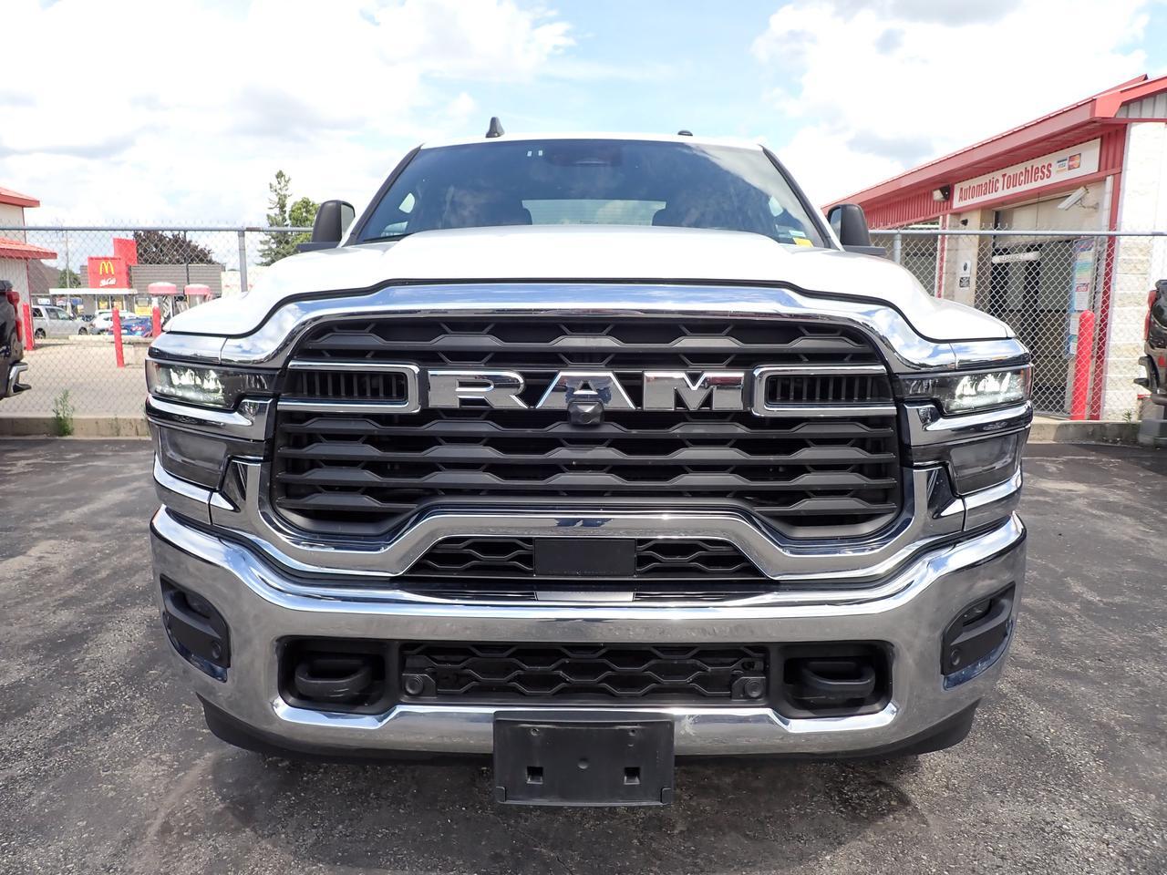 2025 Ram 2500 Big Horn 4X4 CREW CAB 6'4" BOX Listowel ON