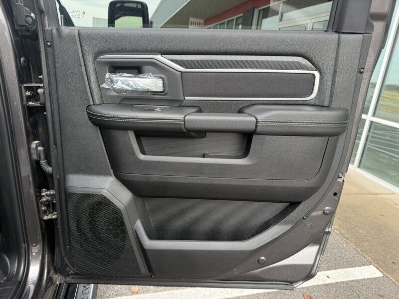 2025 Ram 2500 Big Horn 4x4 6.4L Hemi V8 Big Horn Collinsville OK