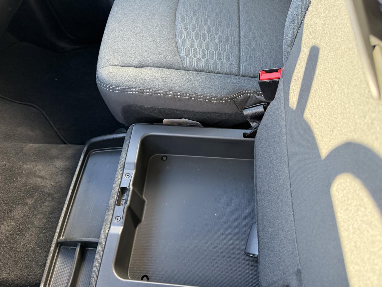 2025 Ram 2500 Big Horn Crew Cab 4x4 | Low KMs | Cummins Diesel | 12IN Display | NAV | Heated Seats | Remote Start Redwater AB