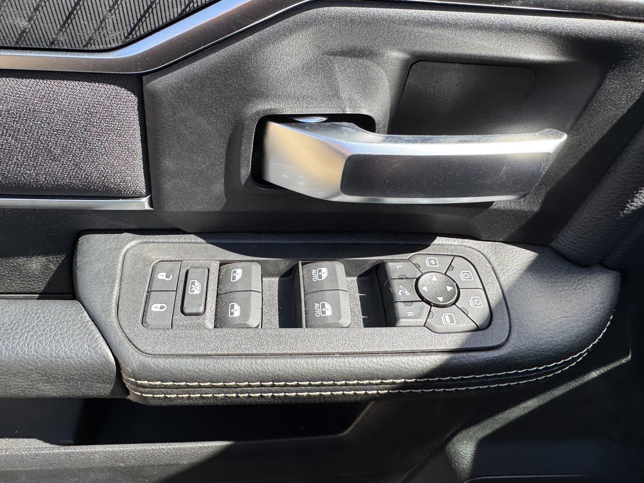 2025 Ram 2500 Big Horn Night Edition Crew Cab 4x4 | Cummins Diesel | Heated Seats I Towing PK | NAV | Alpine Stero Redwater AB