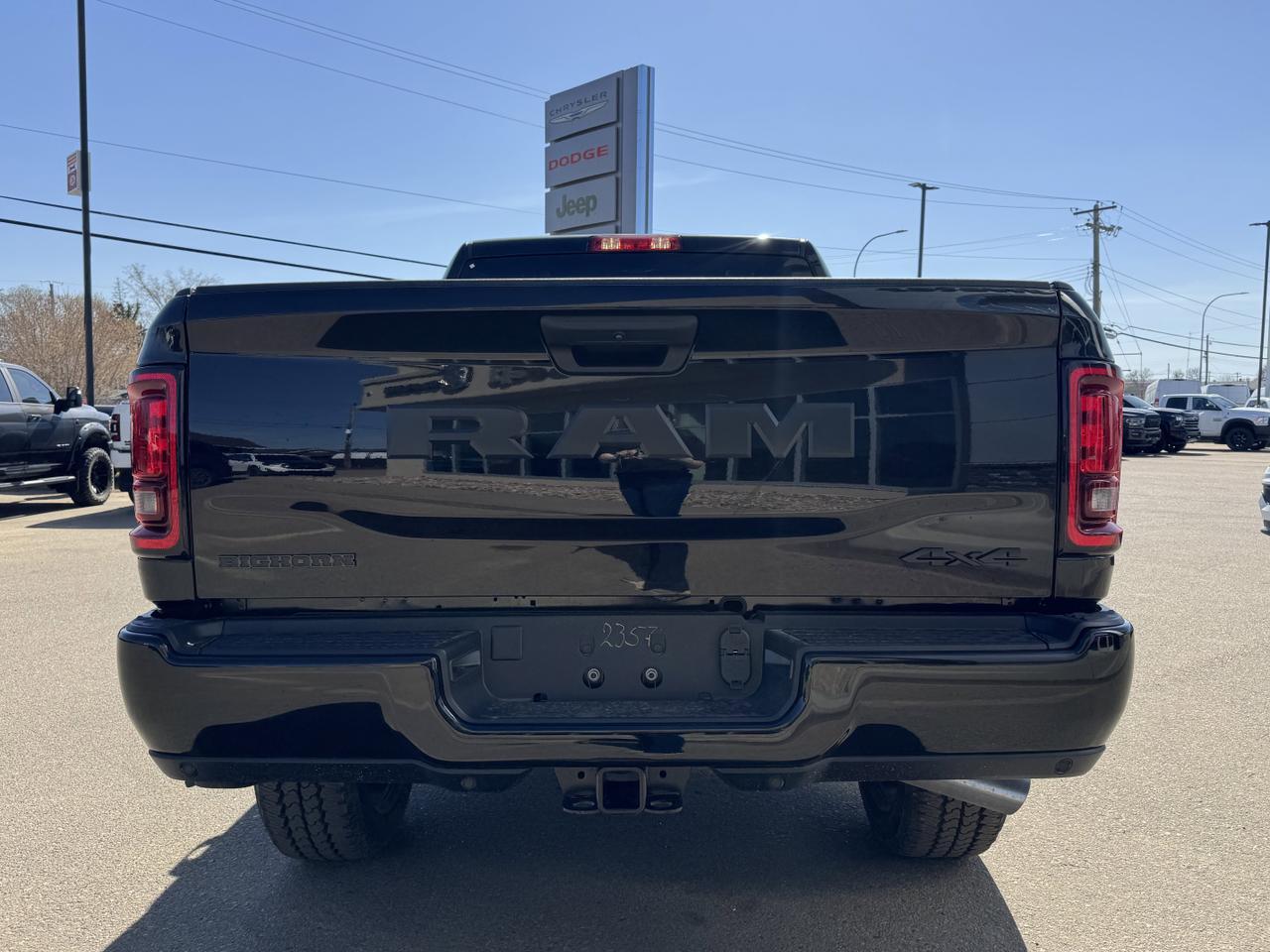 2025 Ram 2500 Big Horn Night Edition Crew Cab 4x4 | Cummins Diesel | Heated Seats I Towing PK | NAV | Alpine Stero Redwater AB