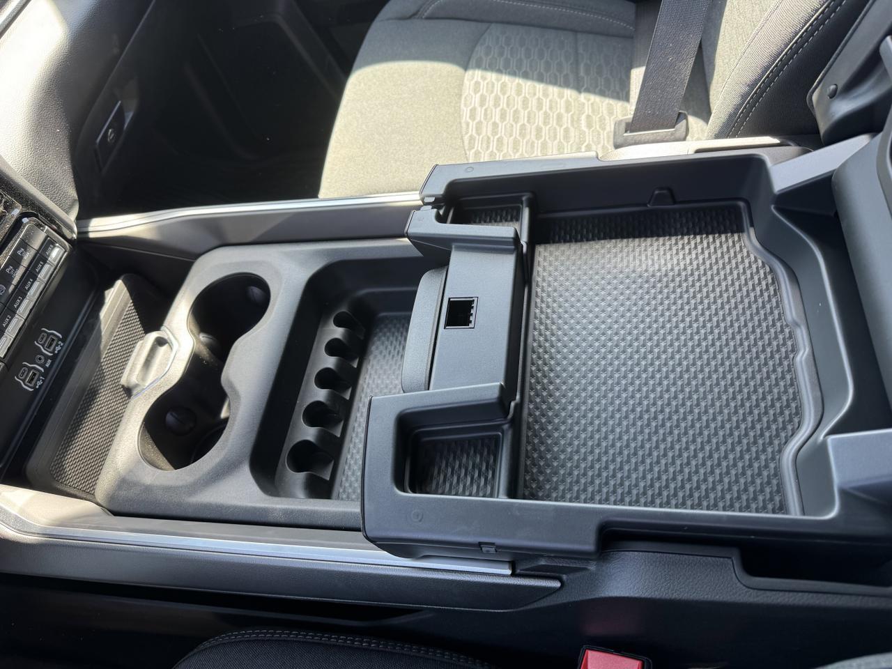 2025 Ram 2500 Big Horn Night Edition Crew Cab 4x4 | Cummins Diesel | Heated Seats I Towing PK | NAV | Alpine Stero Redwater AB