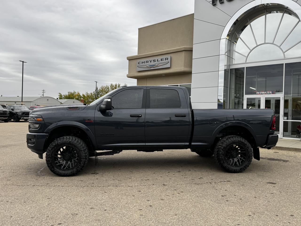 2025 Ram 2500 Big Horn Night Edition Crew Cab 4x4 | Rig Ready Ram | Turbo Diesel | Towing | Heated Seats | NAV Redwater AB