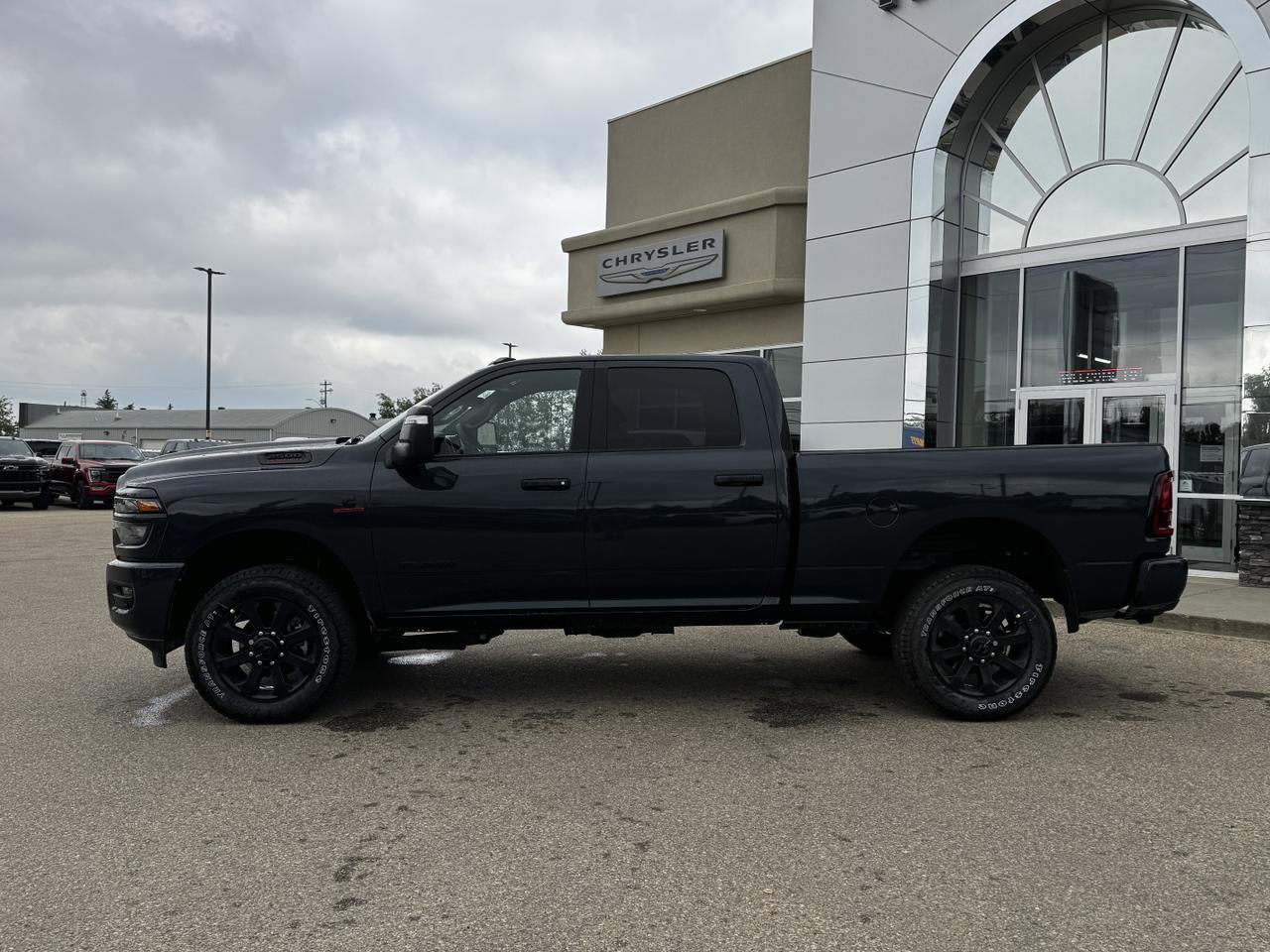 2025 Ram 2500 Big Horn Night Edition Crew Cab 4x4 | Turbo Diesel | Towing | Heated Seats | NAV Redwater AB