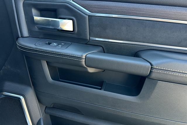 2025 Ram 2500 Laramie Crew Cab 4x4 6&apos;4&quot; Box Morgan Hill CA