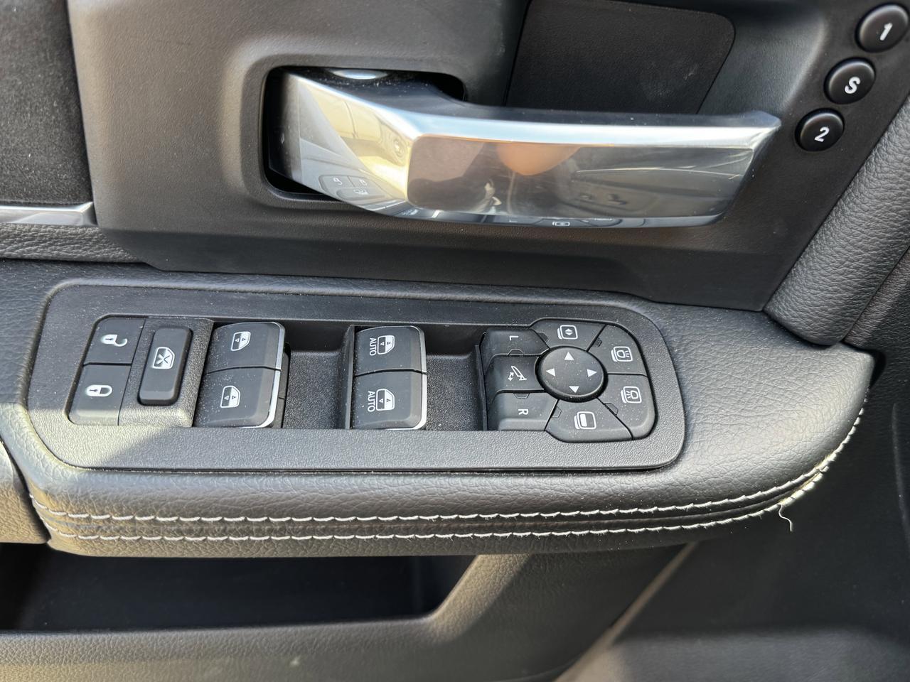 2025 Ram 2500 Laramie Night Edition Crew Cab 4x4 | Cummins | Sport Hood | Sunroof | NAV Redwater AB
