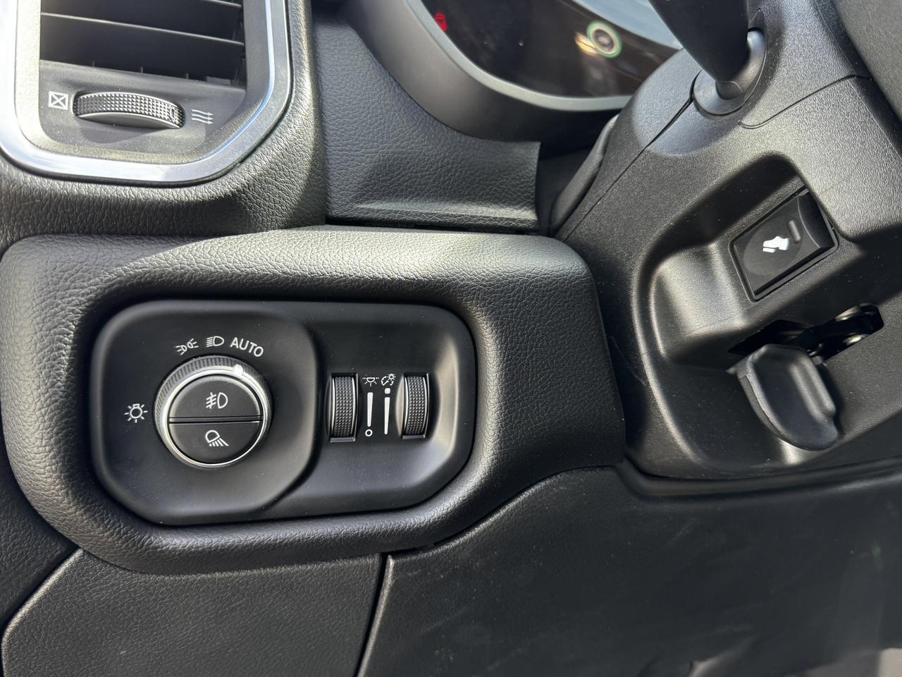 2025 Ram 2500 Laramie Night Edition Crew Cab 4x4 | Cummins Diesel | Leather | Heated Vented Seats | Sunroof Redwater AB