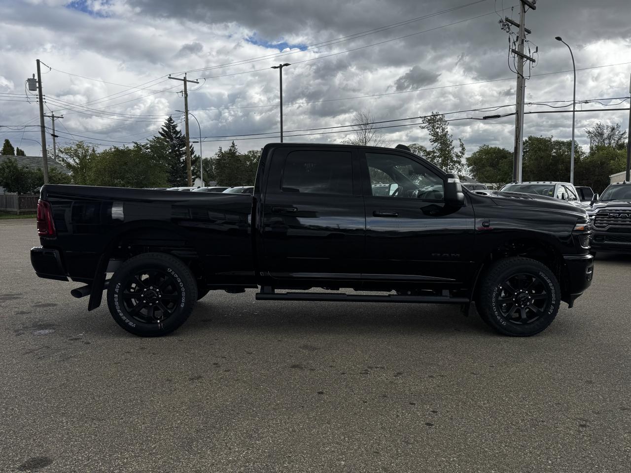 2025 Ram 2500 Laramie Night Edition Crew Cab 4x4 | Cummins Diesel | Leather | Heated Vented Seats | Sunroof Redwater AB