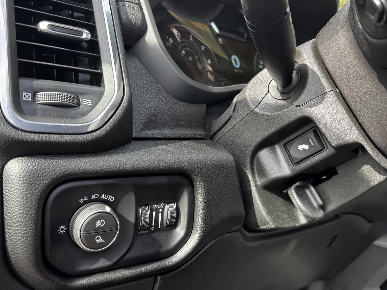2025 Ram 2500 Laramie Night Edition Crew Cab 4x4 | Cummins Diesel | Towing | NAV | Leather | Sunroof Redwater AB
